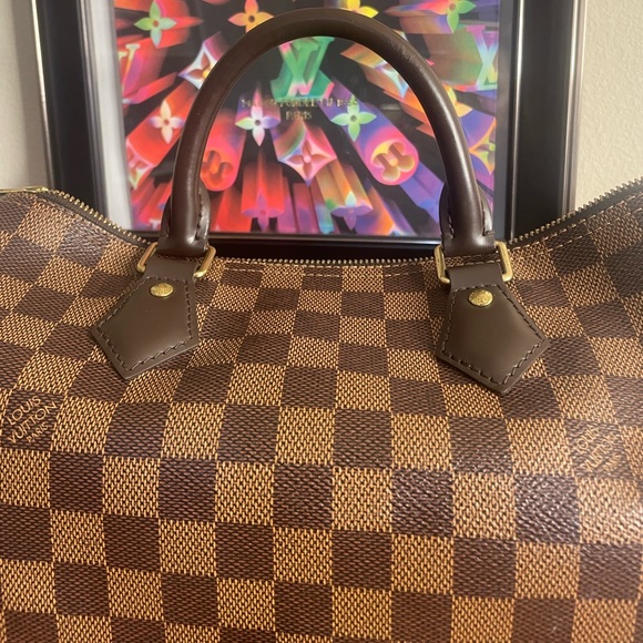 🎉SOLD✨🎉Authentic Louis Vuitton Damier Ebene Speedy 30 (2019) - Picture 2 of 16
